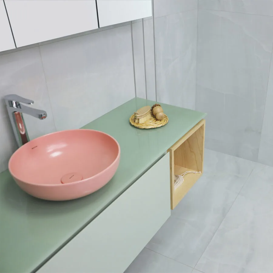 Lavente White 6