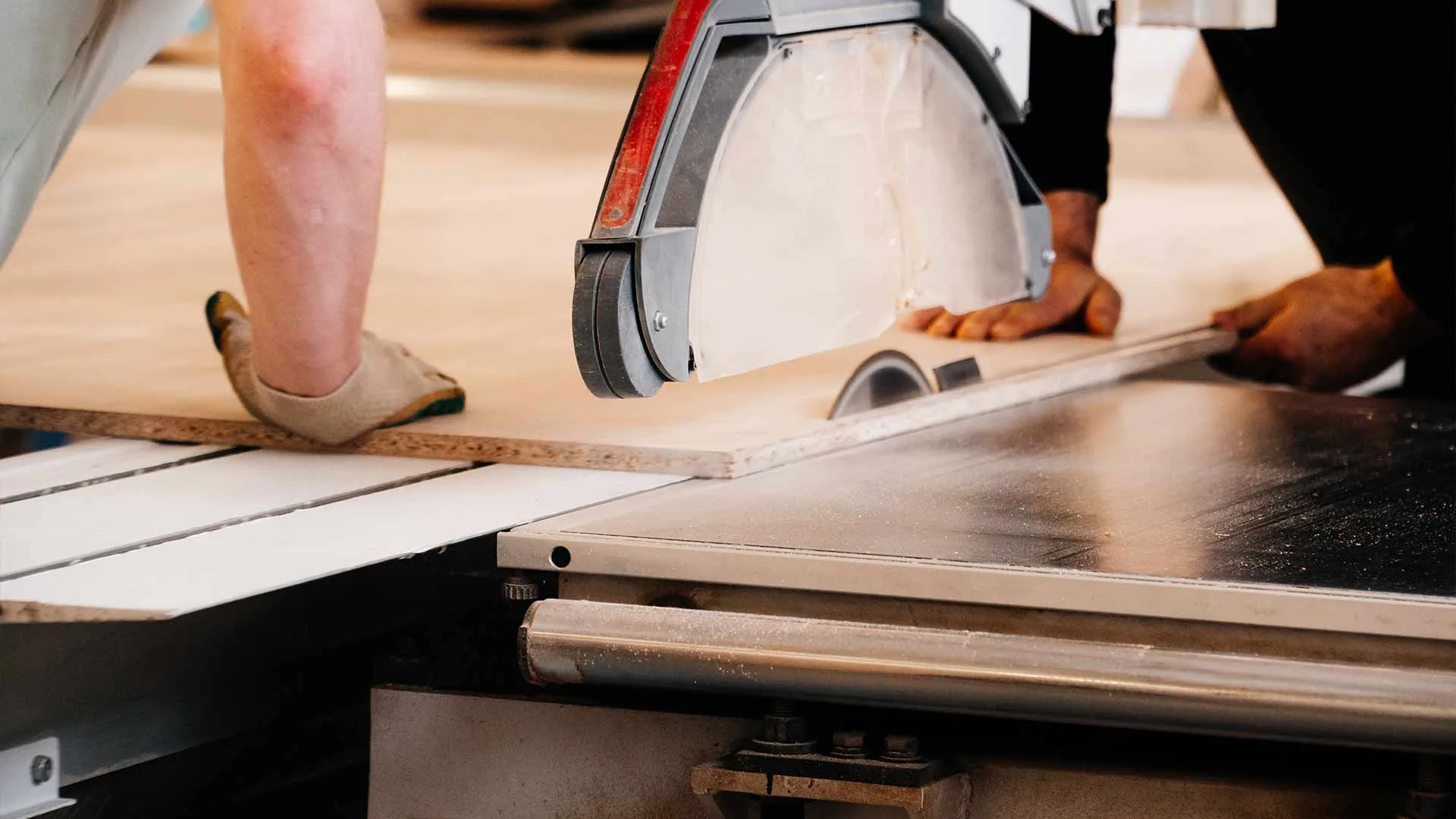 Discover Expert Stone's London bespoke carpentry services.